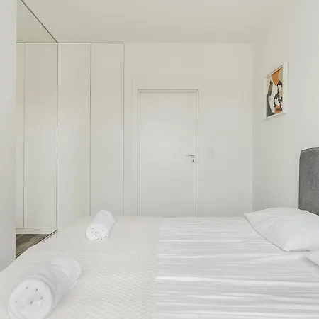 Shortstaypoland Naruszewicza Warsaw Exterior photo